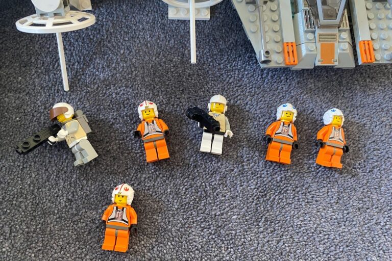 how to sell lego